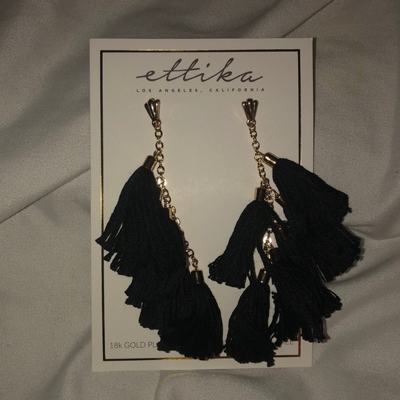 Black 18k Gold Ettika Tassel Earrings - Picture 2 of 4